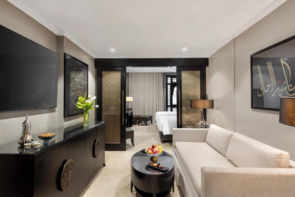 Prestige Suite, Twin Bed, Partial Haram Plaza view